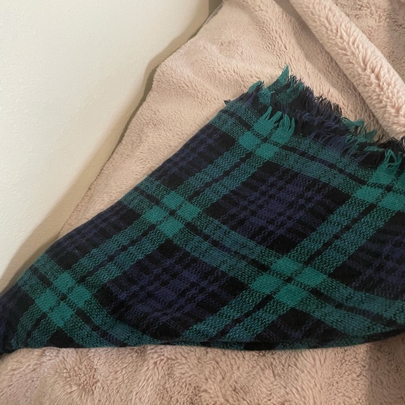 Blue and Green Blanket Scarf/Wrap 54”x54” - Picture 2 of 3